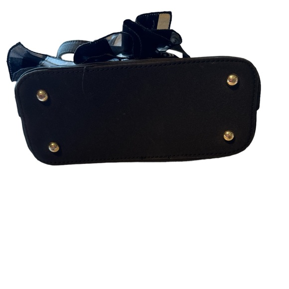 Adorable Musical Shoulder Bag - Picture 5 of 6